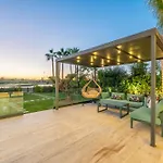 Villa Talia, Luxury Stay, Golf & Lake View