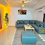 Appartement De Luxe Avec Jacuzzi Prive & Terrasse Au Coeur De Marrakech