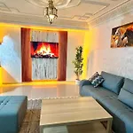 Appartement De Luxe Avec Jacuzzi Prive & Terrasse Au Coeur De Marrakech
