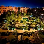 Premium Village Oasis Avec 5 Piscines Et Jardins