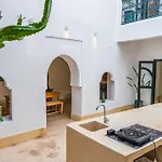 Riad Orb Private Riad Breakfast Included