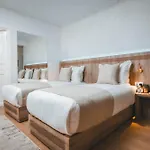 555 Hotel Clubbing Adults Only