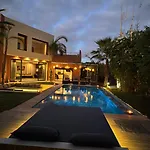 Villa Mattia Piscine Chauffee Sans Vis A Vis