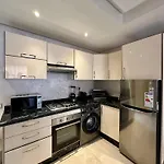 Appartement 2 Chambres Salon A Cote De Carre Eden 10