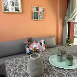 Riad Amazing Amazigh Avec Jacuzzi Petit Dejeuner Compris Avec Aussi Chambres Familiales Pres De La Place Jemaa El Fna