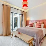 Riad Le M Neuf Et Contemporain