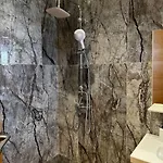 Villa 5 Suites A Targa