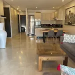 Apt Standing 80M2, 2 Chambres, Terrasse, Piscine