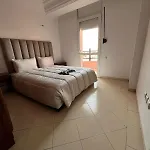 Calm & Cozy Studio With Balcony
