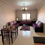Calm & Cozy Studio With Balcony