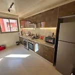 Luxury Apartment In Central Marrakech - Pool & Fast Wi-Fi