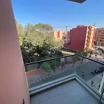 Modern Stay In Ultimate City Center With Parking And Balcony