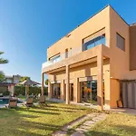 Luxruy Villa Golf Only Families
