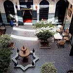 Riad Lalla Khiti