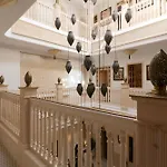 Riad Wazani Square & Spa