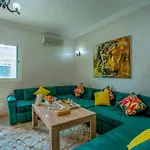 Spacious And Family Apartment