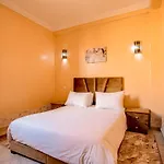 Spacious And Family Apartment