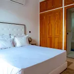 Villa 5 Chambres Pour Famille Avec Piscine & Parking