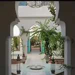 L\'Elegance Architecturale Au Coeur De La Palmeraie