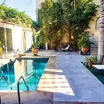 Splendide Villa De 6 Suites