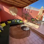 Dar Dabakech, Proche Jemma El Fna, Souk, Centre Medina, Logement Entier De 2 A 6 Personnes
