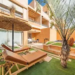Your Haven Of Peace With Private Jacuzzi