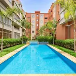 Luxury Apartment In Central Marrakech - Pool & Fast Wi-Fi