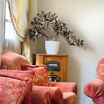 Oranger Family House City Center, Private Large House, Terasse Garden View, Free Parking