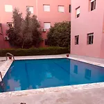 Riad Appart F3 Exceptionnel A Gueliz - A 5 Min De La Gare - Piscine, Wi-Fi Et Parking Au Coeur De Marrakech