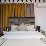 Riad Douirtna