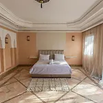 Villa Dahlia