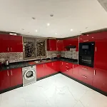 Ara Villa