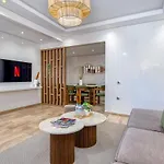New Gueliz Plaza View Apartment