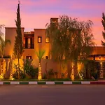 Sabor Villa Targa Garden -Only Family