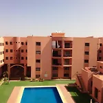 Mouzdalifa Apartment In City Center