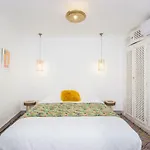 Riad Helen