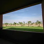 Appartement Neuf Entoure De Verdure, Ensoleille
