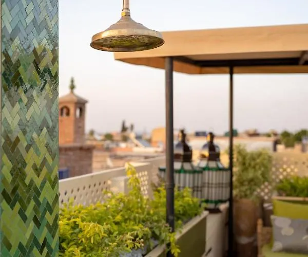 Riad Dar Labzar