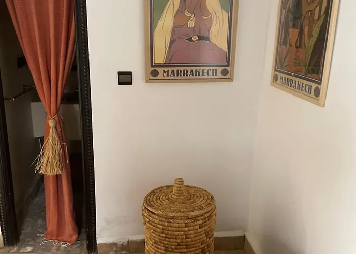 Riad Lalla Nora