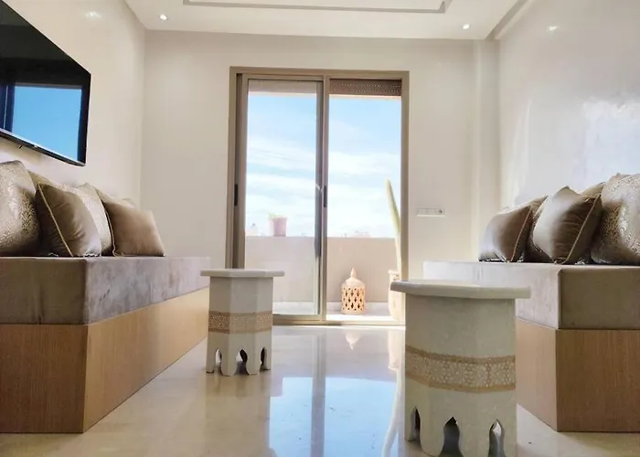 Plein Centre Marrakech, Grand Balcon Filant