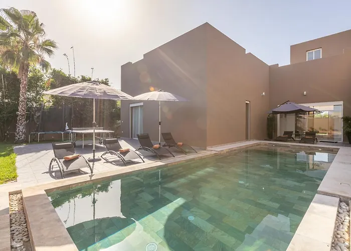Villa Mima, Lux, Billard, Jeux, Cuisiniere , Piscine Chauffee,