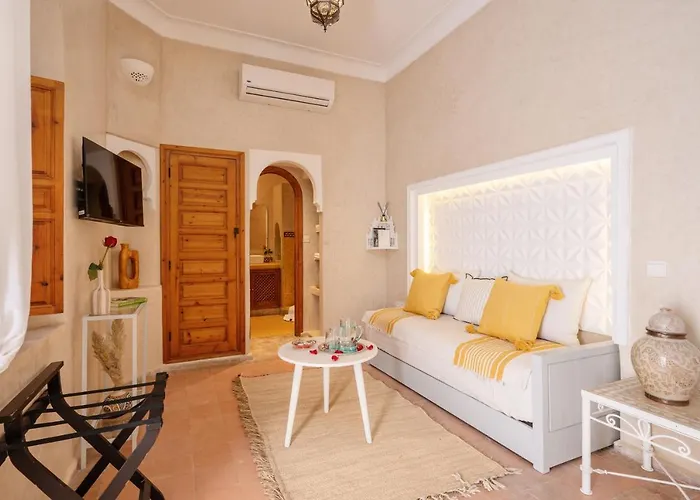Riad Dar Azal