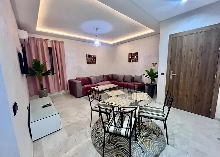 Luxury Apartment With Swiming Pool In The Center Of Gueliz Marrakech