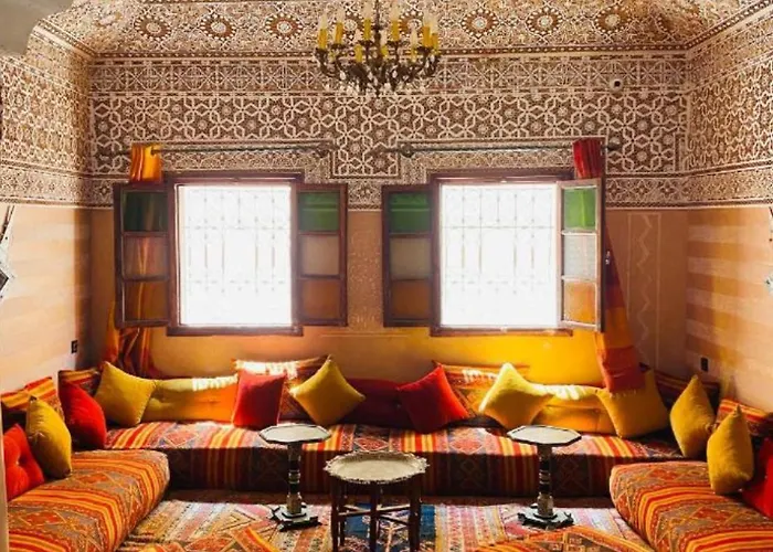 Hostel Essassi 23