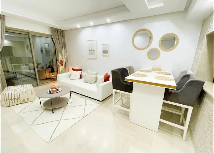 Appartement Luxueux Avec Vue Panoramique Sur L\'Atlas Au Centre De Marrakech