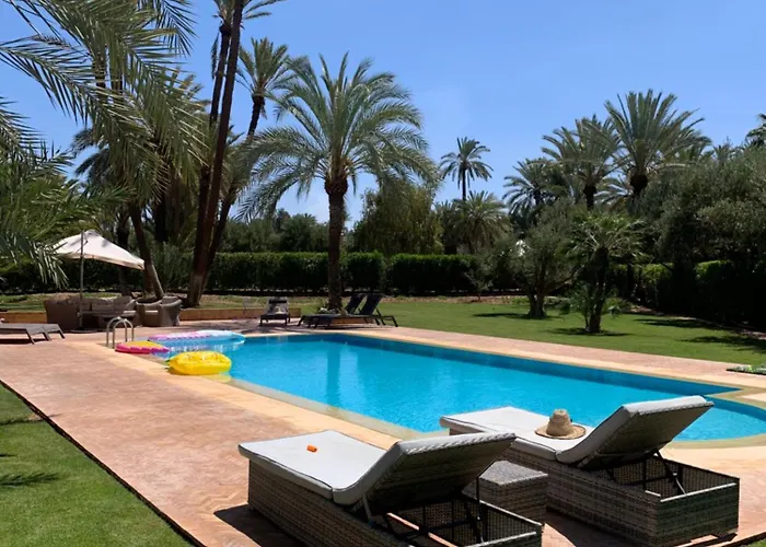 Villa Avec Piscine Privatisee A La Palmeraie