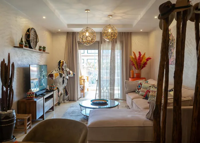 Magnifique Appartement Moderne De 2 Chambres Avec Piscine A 10 Min Du Centre De Marrakech