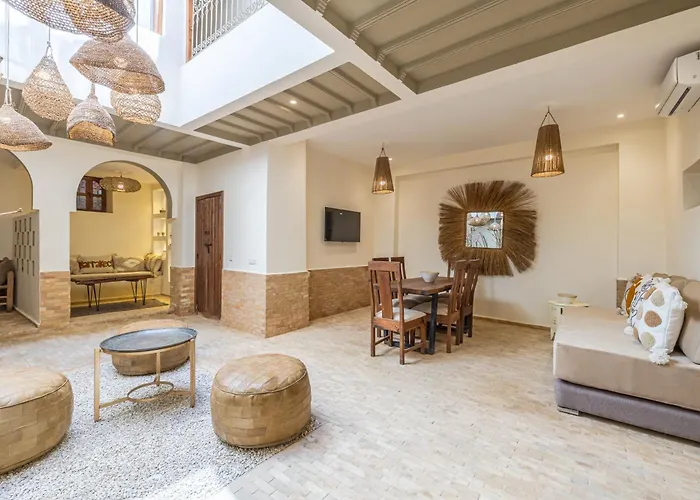 Riad Zatiah/Exclusive/Breakfast&Transfer Included