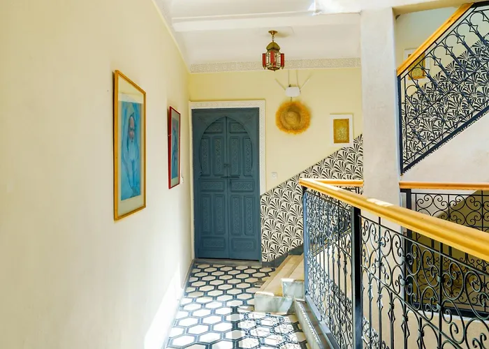 Riad 4 Chambres - Piscine & Petit Dejeuner Gratuit - Wifi Fibre Optique