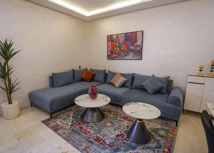 Spacieux Et Luxueux Appartement
